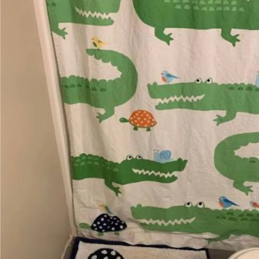 Pottery Barn Kids Green Crocodile Print Shower Curtain liner & hooks whimsy